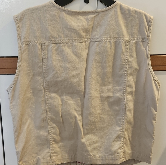 Gently used. VINTAGE Susan Bristol  Beautiful Flower Vest. Size Small. - Picture 7 of 9